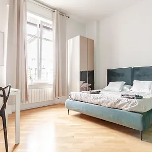 https://central-penthouse-5-min-from-duomo-di-milano.it-lombardy.com
